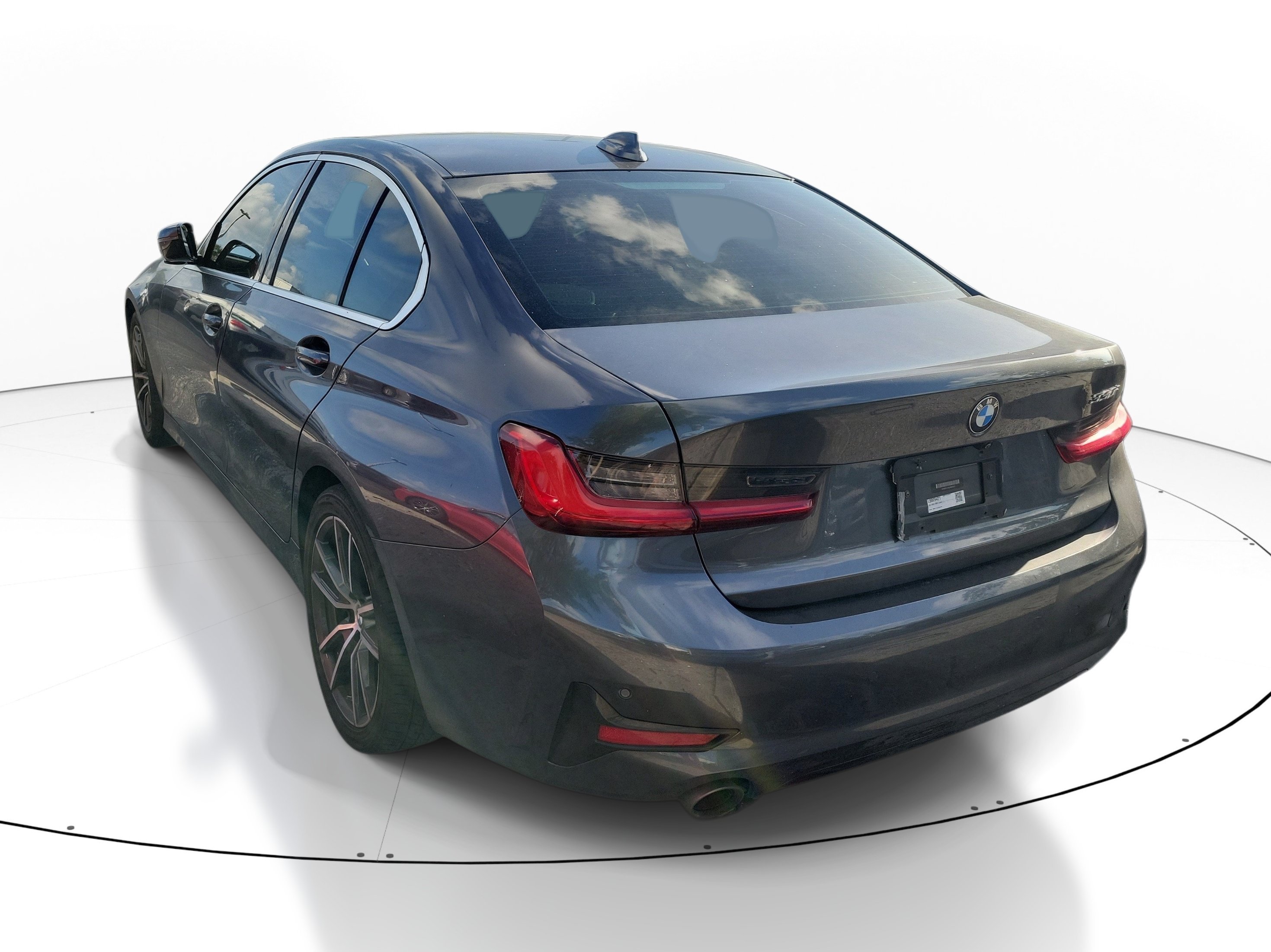 Used 2020 Mineral Gray Metallic BMW 330i image 3