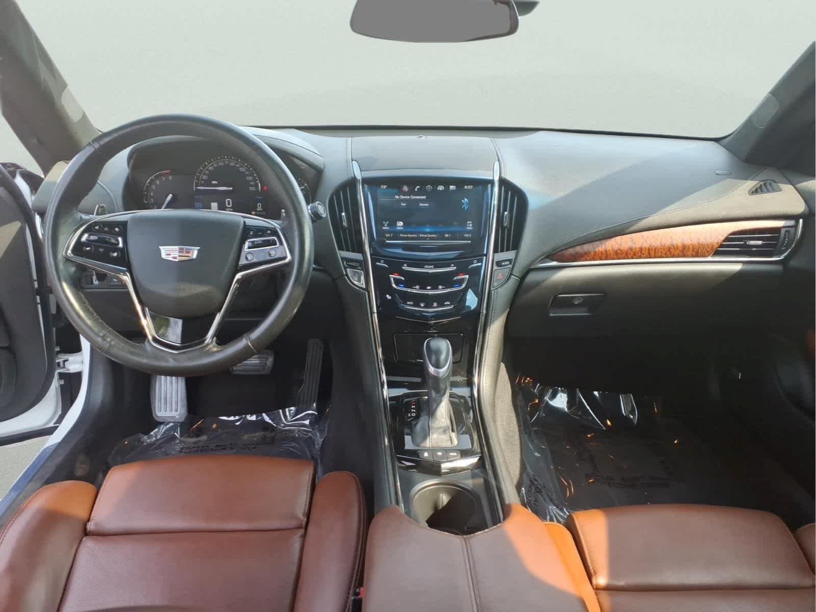 Used 2017 Crystal White Tricoat Cadillac Luxury AWD image 19