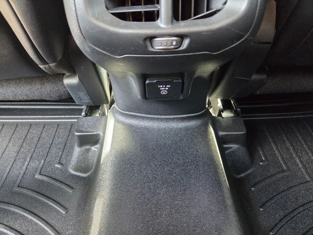 Used 2014 Black Jeep Limited image 17