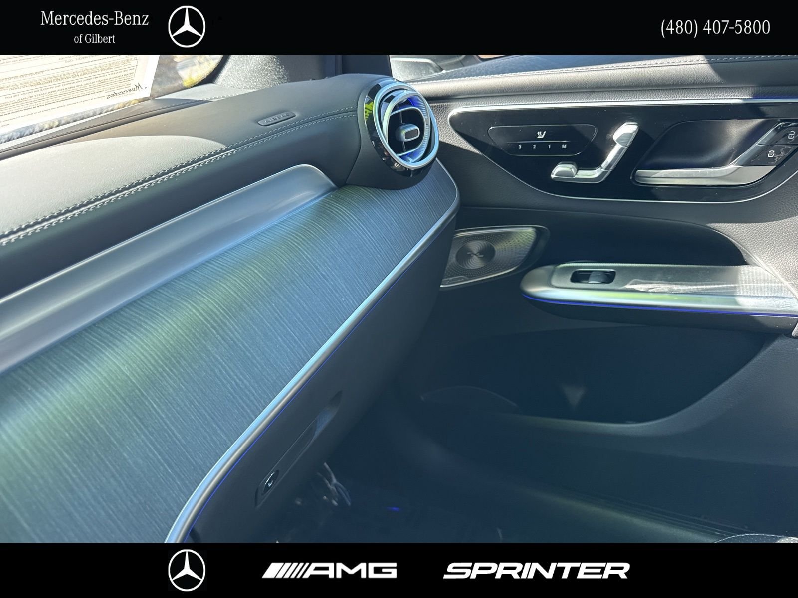 Used 2025  Mercedes-Benz GLC 300 image 23