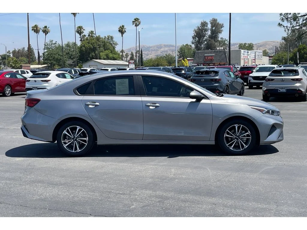 Used 2023 Steel Gray Kia LXS image 7