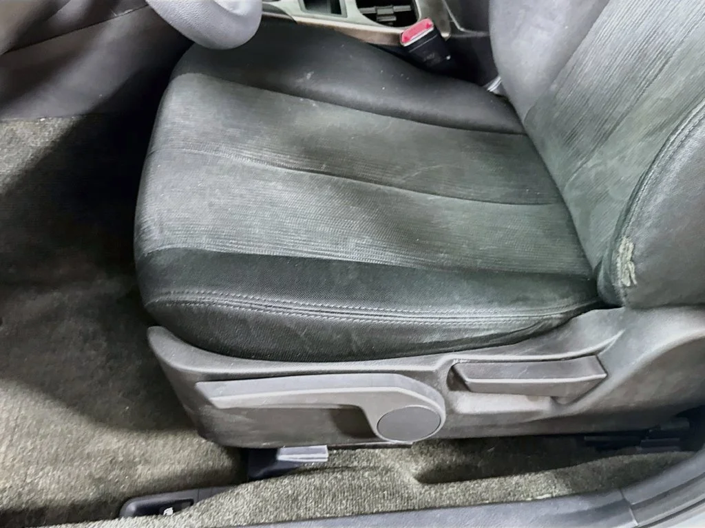 Used 2013 Silver Subaru 2.5i image 21