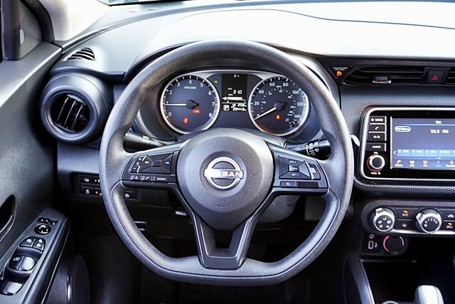 Used 2024 Gray Nissan S image 18