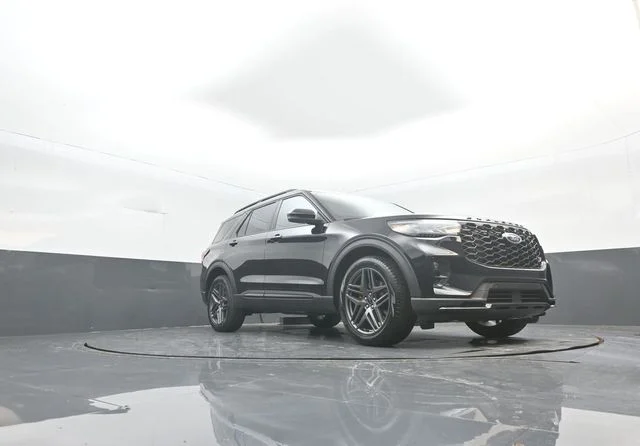 New 2026 Black Ford ST image 31