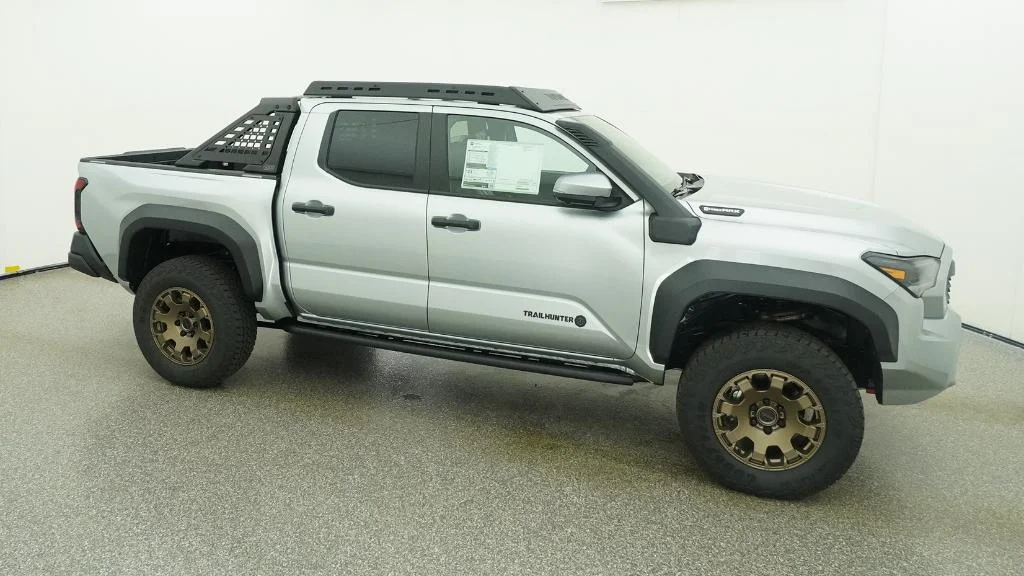 New 2026 Celestial Silver Metallic Toyota Trailhunter image 12