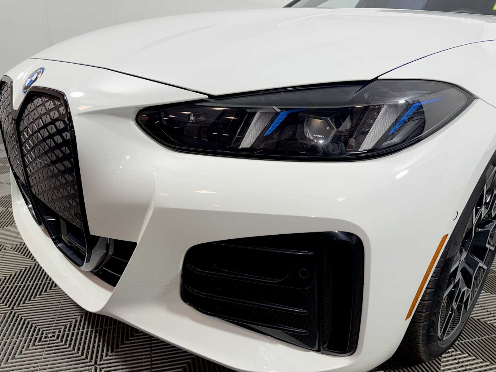2025 BMW i4 40 - Photo 26