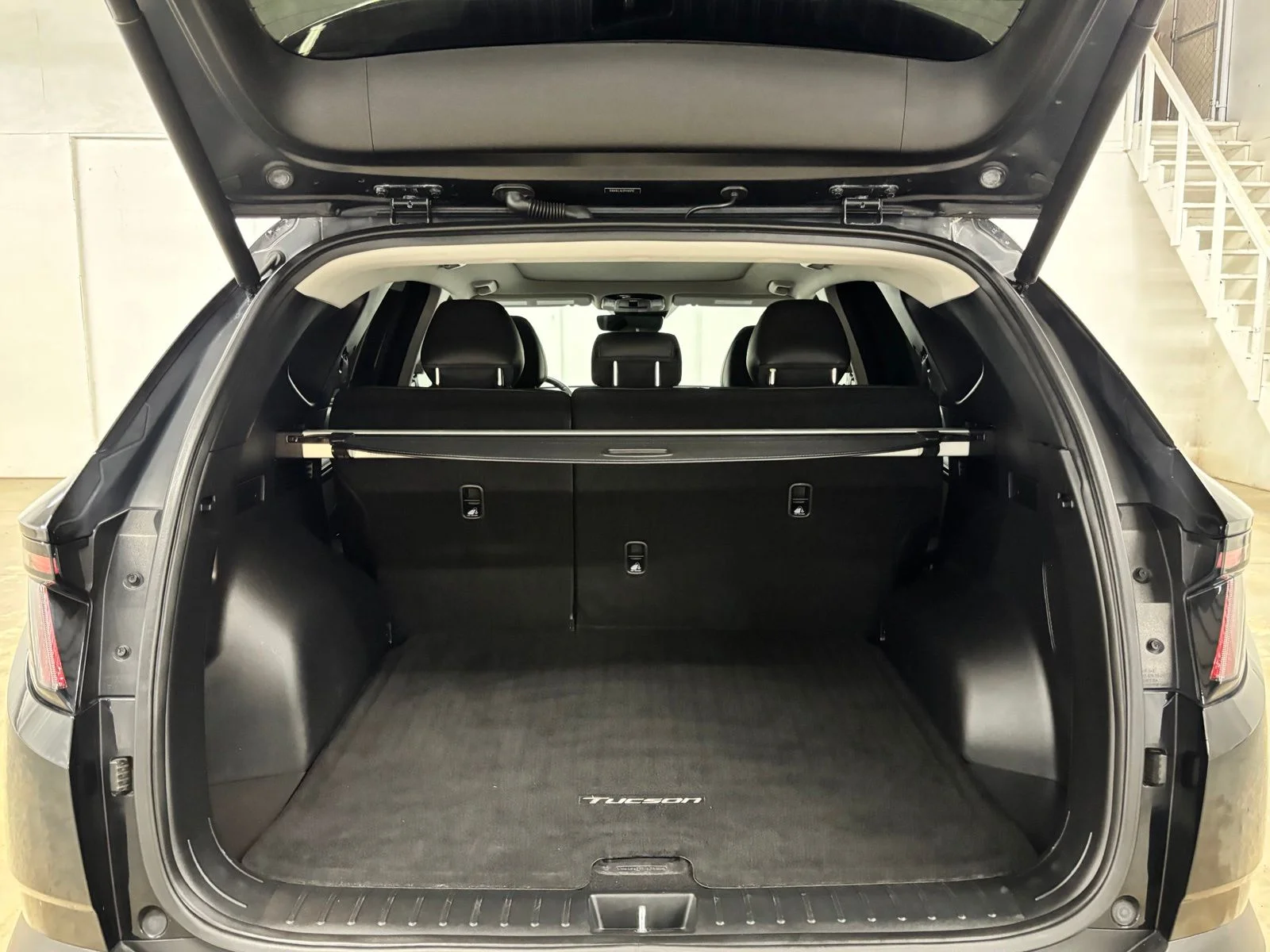 Used 2023 Black Hyundai Limited image 23