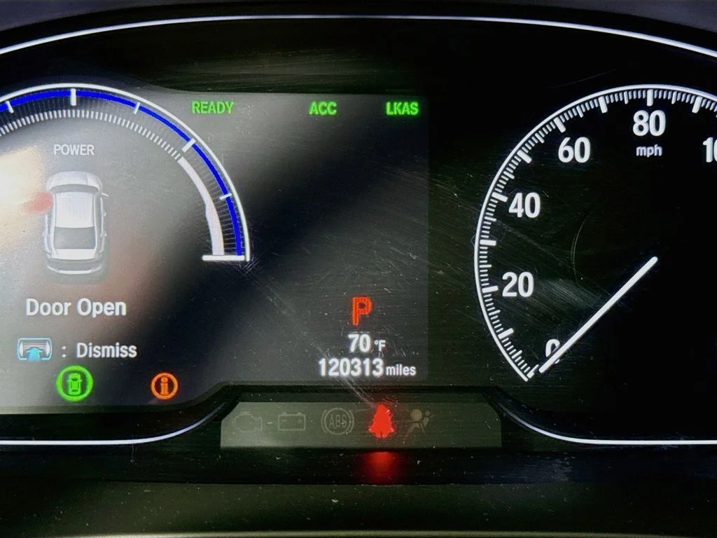 Used 2019 White Orchid Pearl Honda Touring image 18