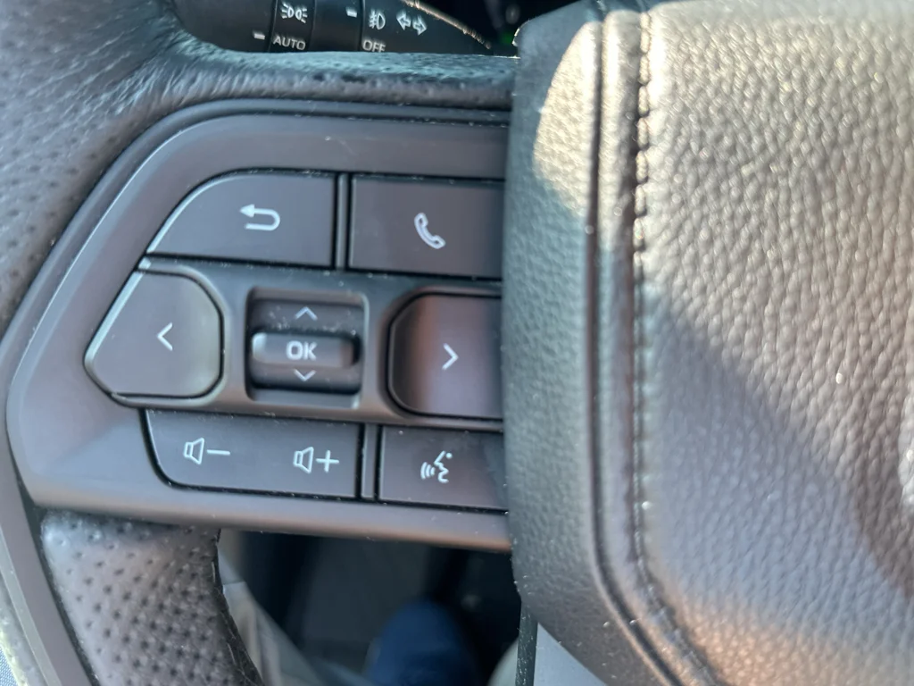 Used 2025 mudbath Toyota  image 13