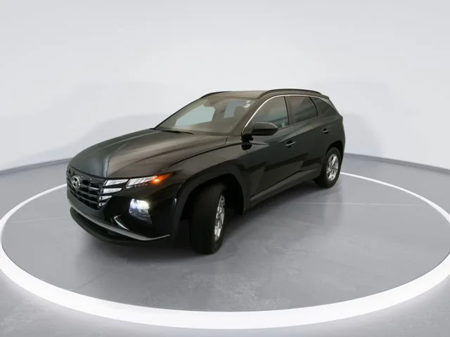 Used 2024 Black Hyundai SEL image 2