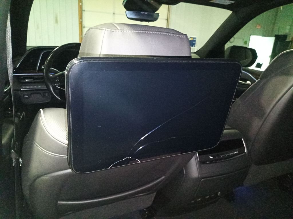Used 2021 Gray Cadillac Premium Luxury image 25