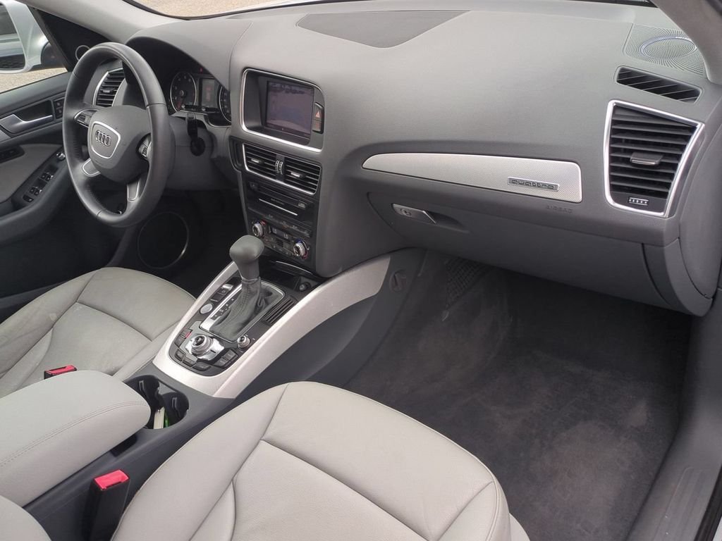 Used 2013 Silver Audi 3.0T Premium Plus image 30