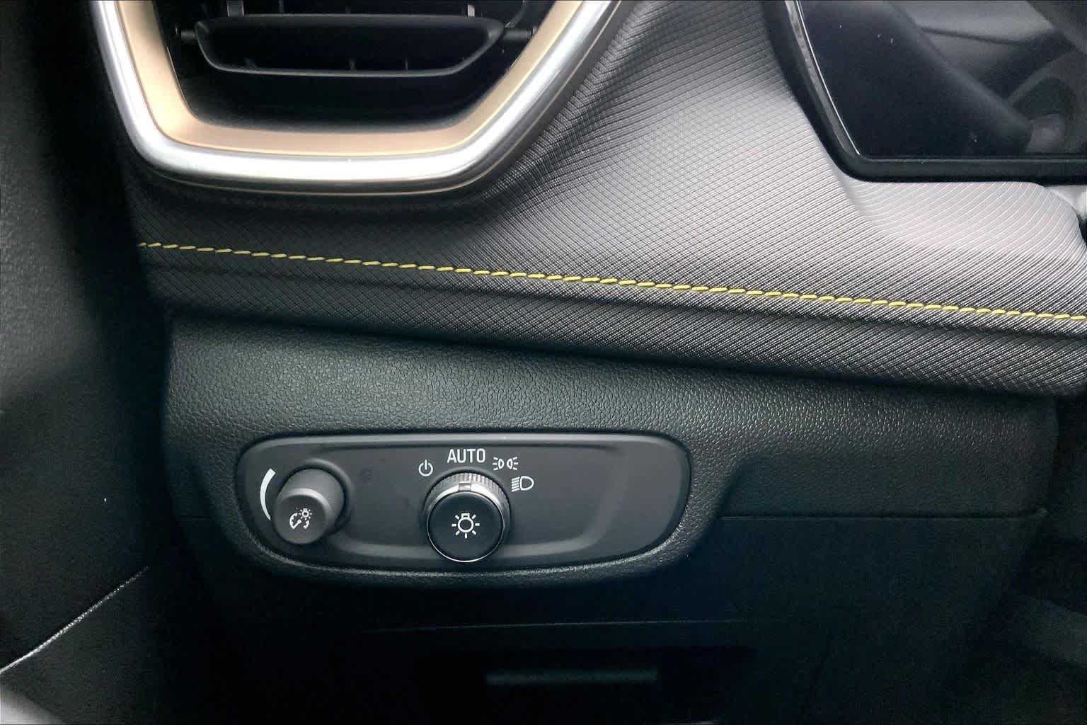 Used 2024 Fountain Blue Chevrolet ACTIV image 33