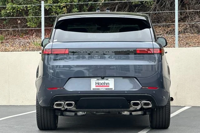 New 2026 Varesine Blue Land Rover Autobiography image 4