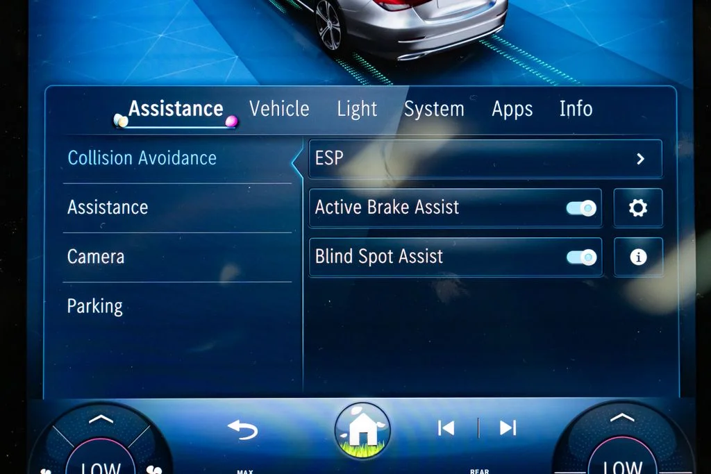 Used 2025 White Mercedes-Benz C 300 image 18