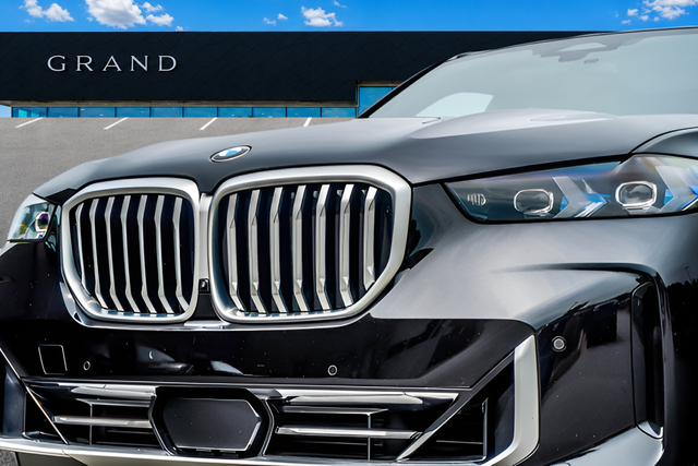 Used 2026 Black BMW xDrive40i image 51