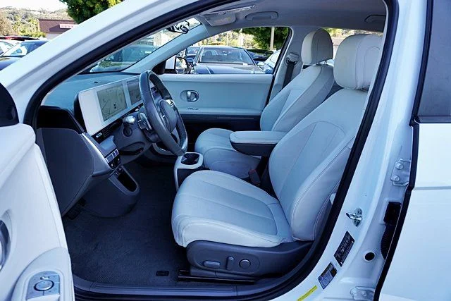 Used 2022 White Hyundai SEL image 14