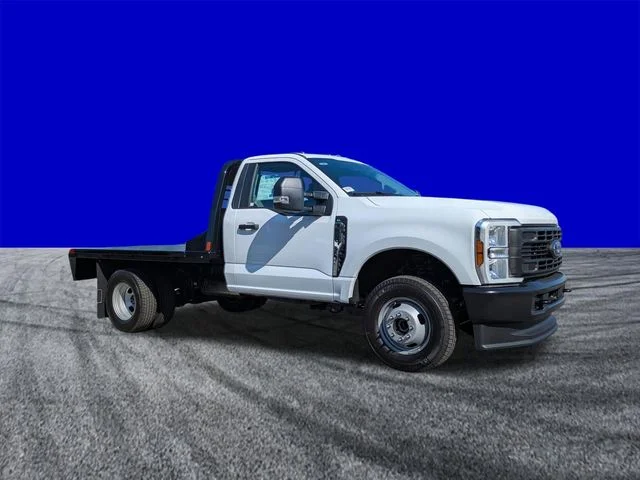 New 2026 Oxford White Ford F-350® XL image 2