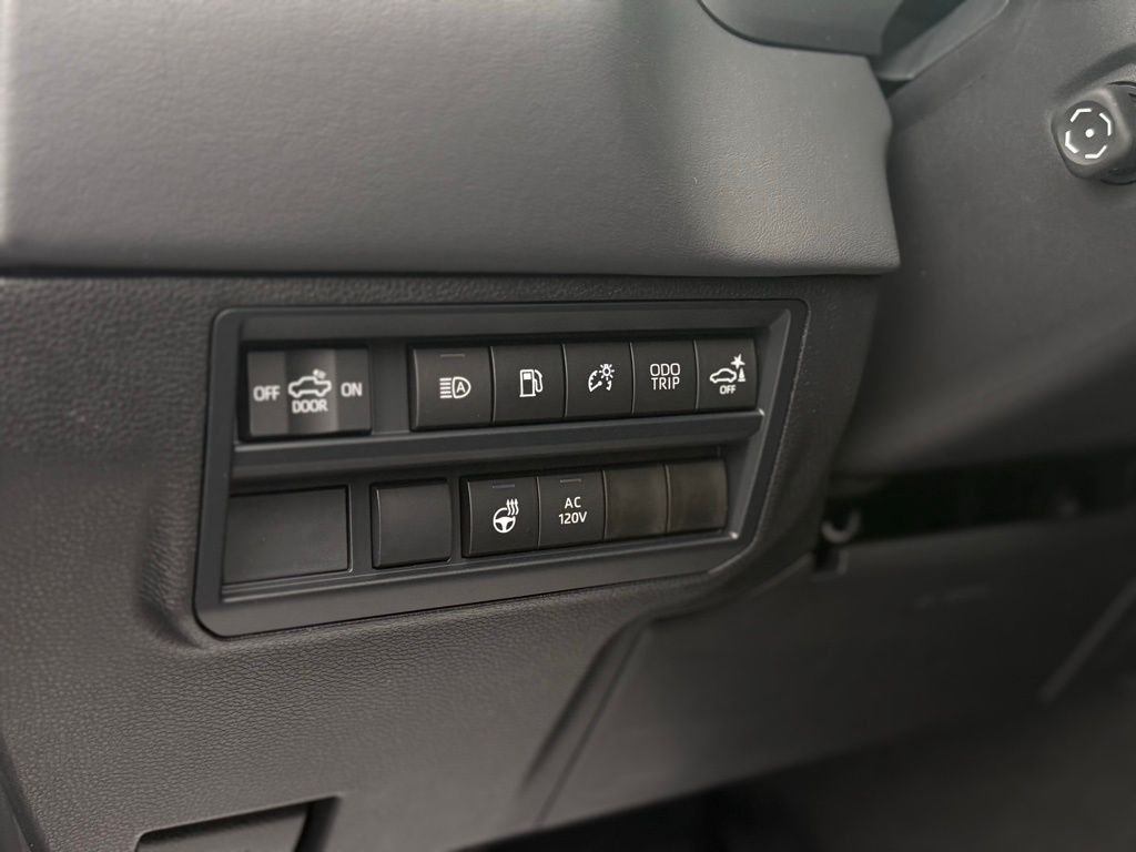 2026 Toyota Tundra Platinum - Photo 17