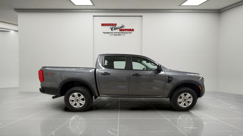 Used 2025 Gray Ford XL image 8