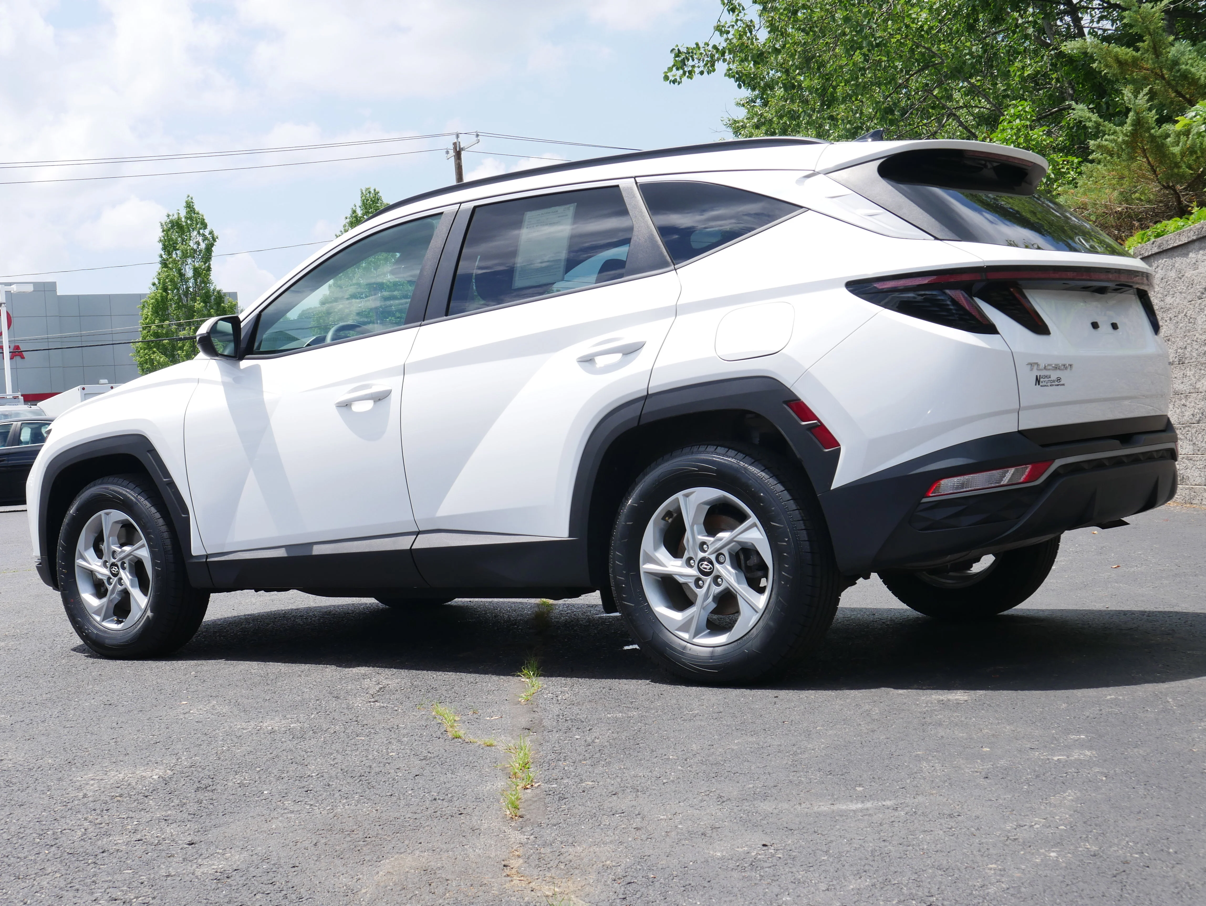 Used 2023 Serenity White Pearl Hyundai SEL image 4