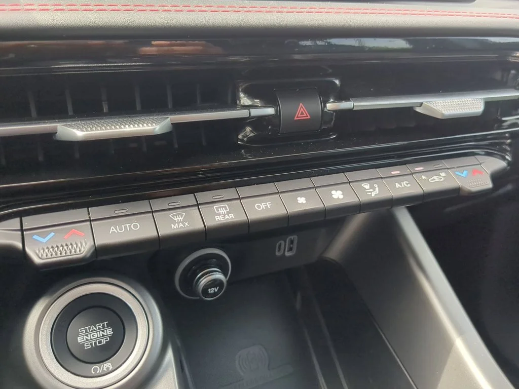 Used 2024 Acapulco Gold Dodge R/T Plus image 19