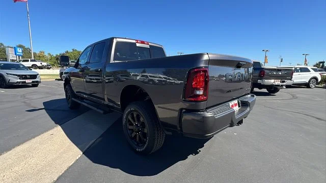 2026 RAM 2500 Tradesman/Black Express - Photo 6