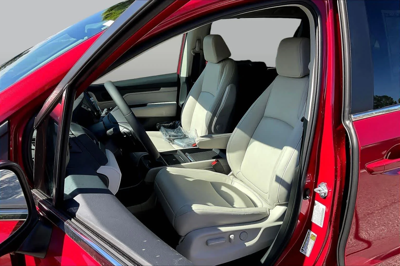 New 2027 Radiant Red Metallic II Honda EX-L image 9