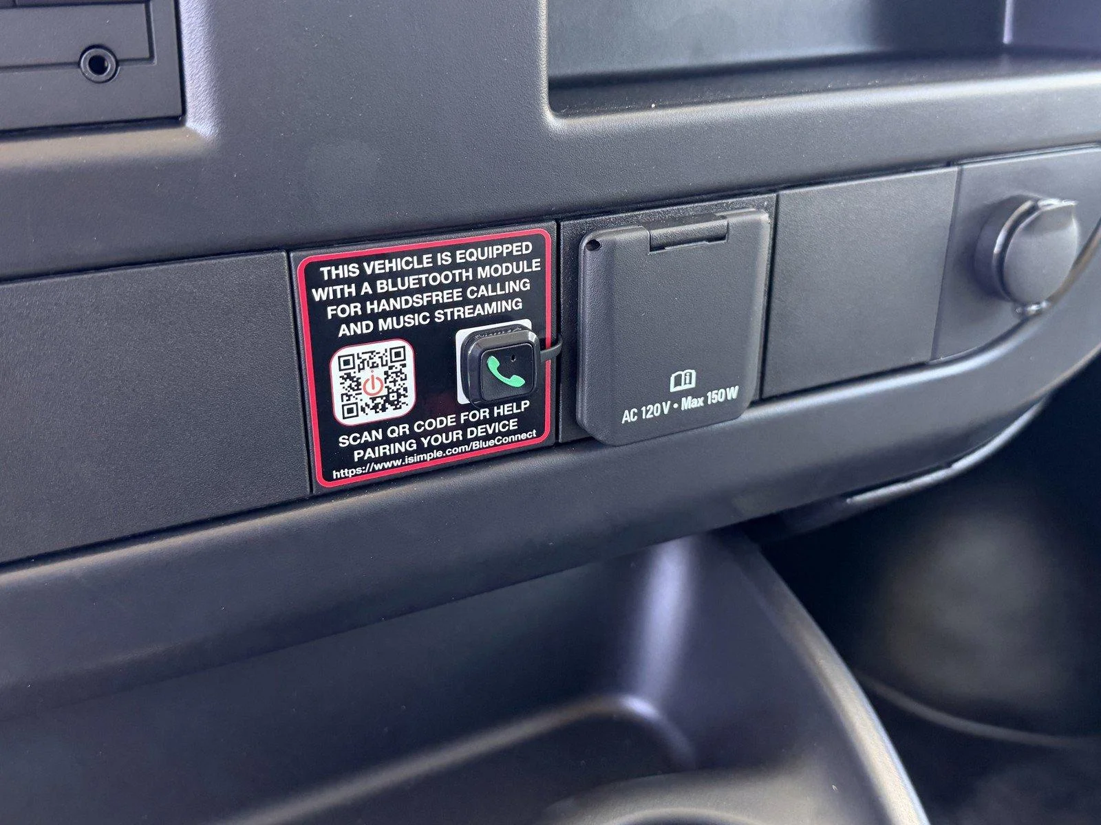 New 2026 Summit White GMC Work Van image 15