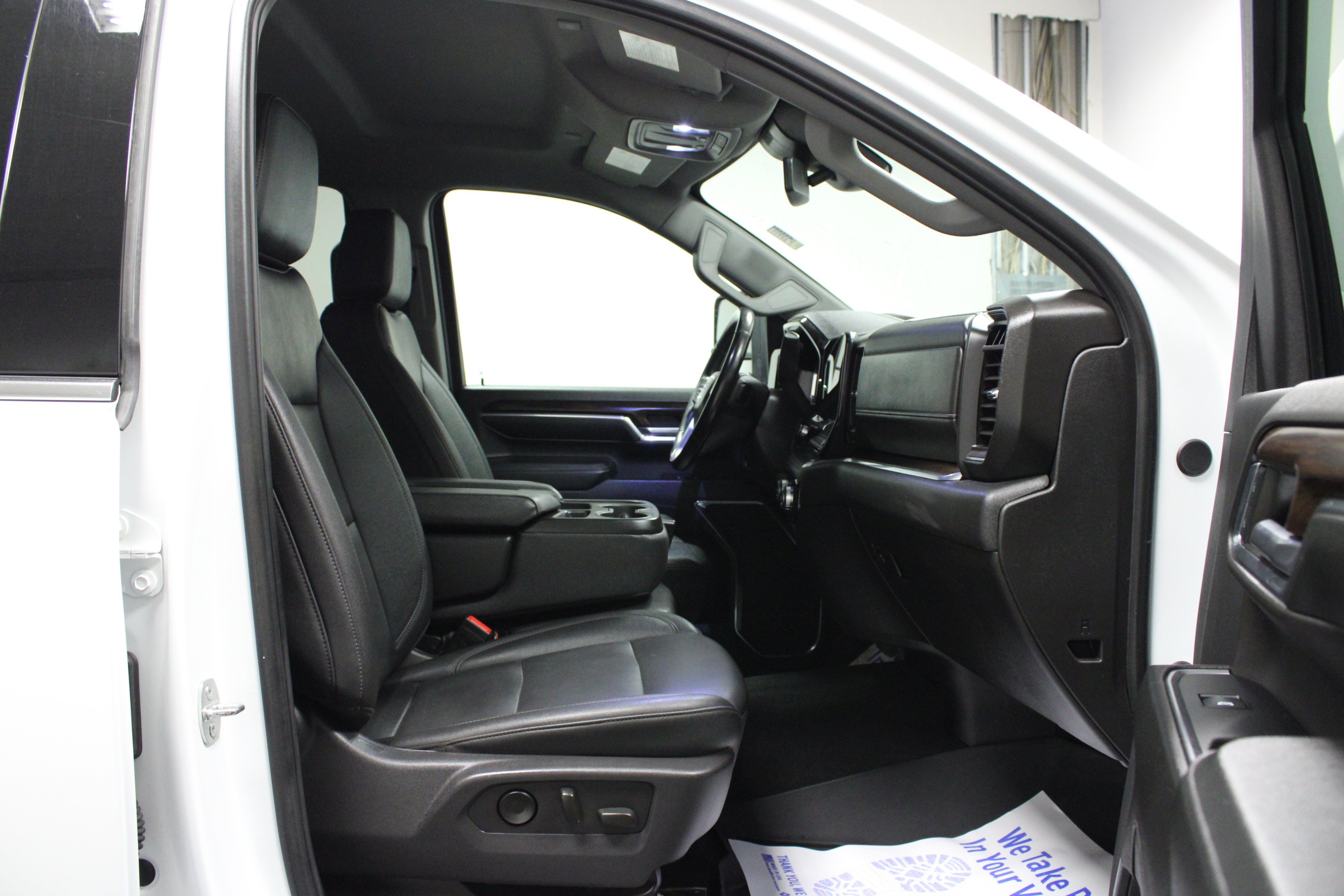 Used 2024 Summit White GMC SLT image 16