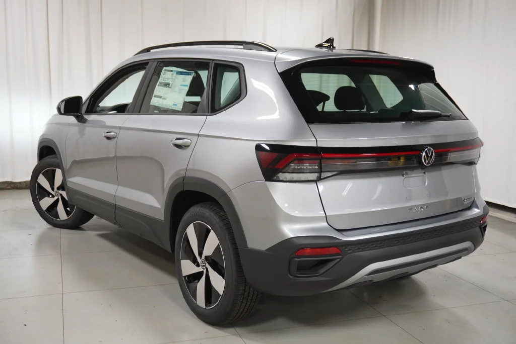 New 2026 Silver Volkswagen 1.5T S image 7