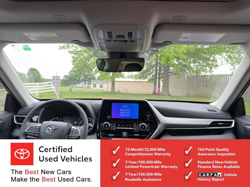 Used 2026 Ruby Flare Pearl Toyota XLE image 18