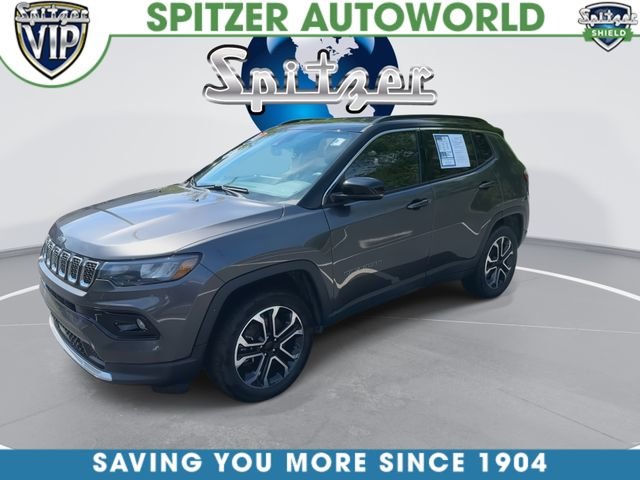 Used 2023 Gray Jeep Limited image 4