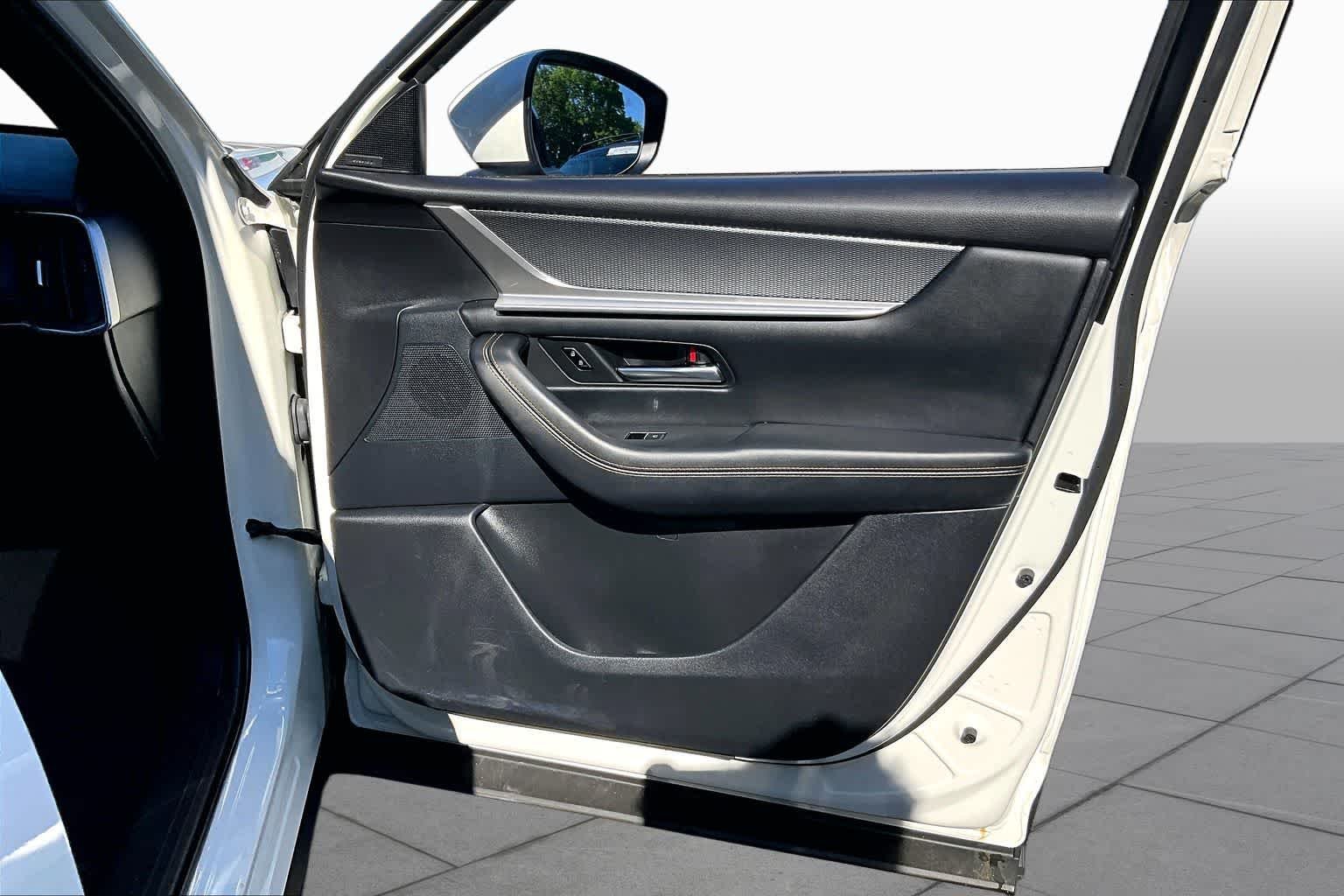 Used 2024 Rhodium White Premium Mazda 3.3 Turbo Premium Plus image 22