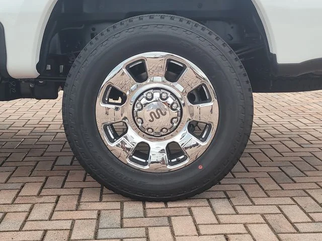 New 2026 Oxford White Ford King Ranch image 8
