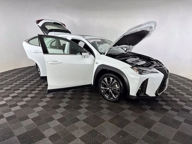 Used 2019 White Lexus 200 F SPORT image 17