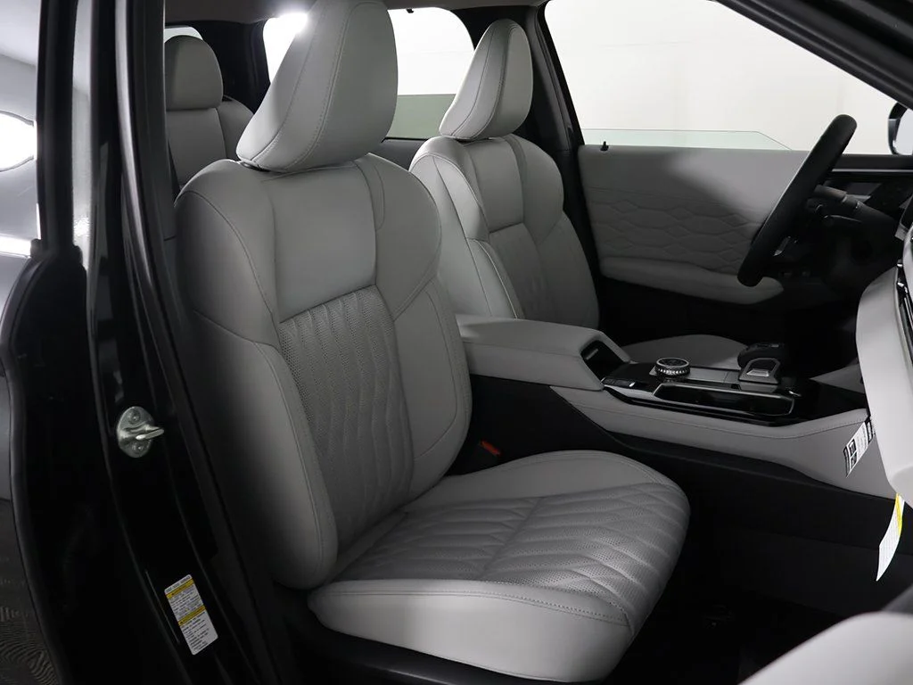 2025 Mitsubishi Outlander SEL - Photo 33