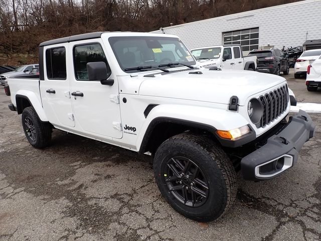 New 2026 Bright White Clear-Coat Exterior Paint Jeep Sport S image 9