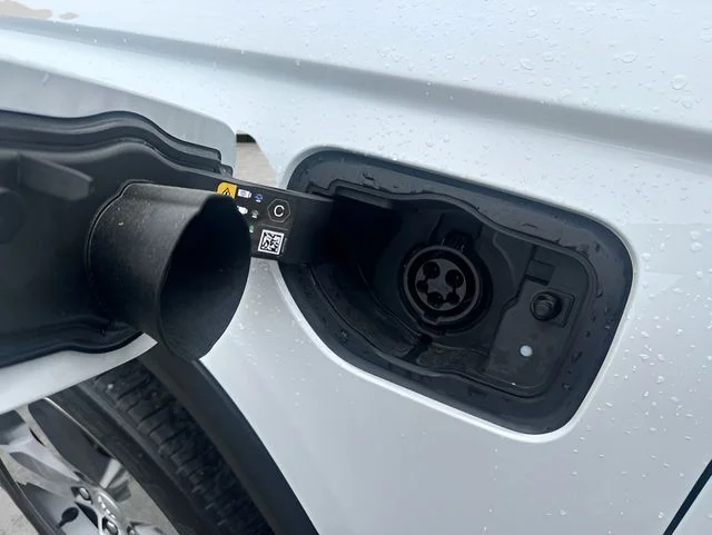 Used 2022 White Jeep 4xe image 6