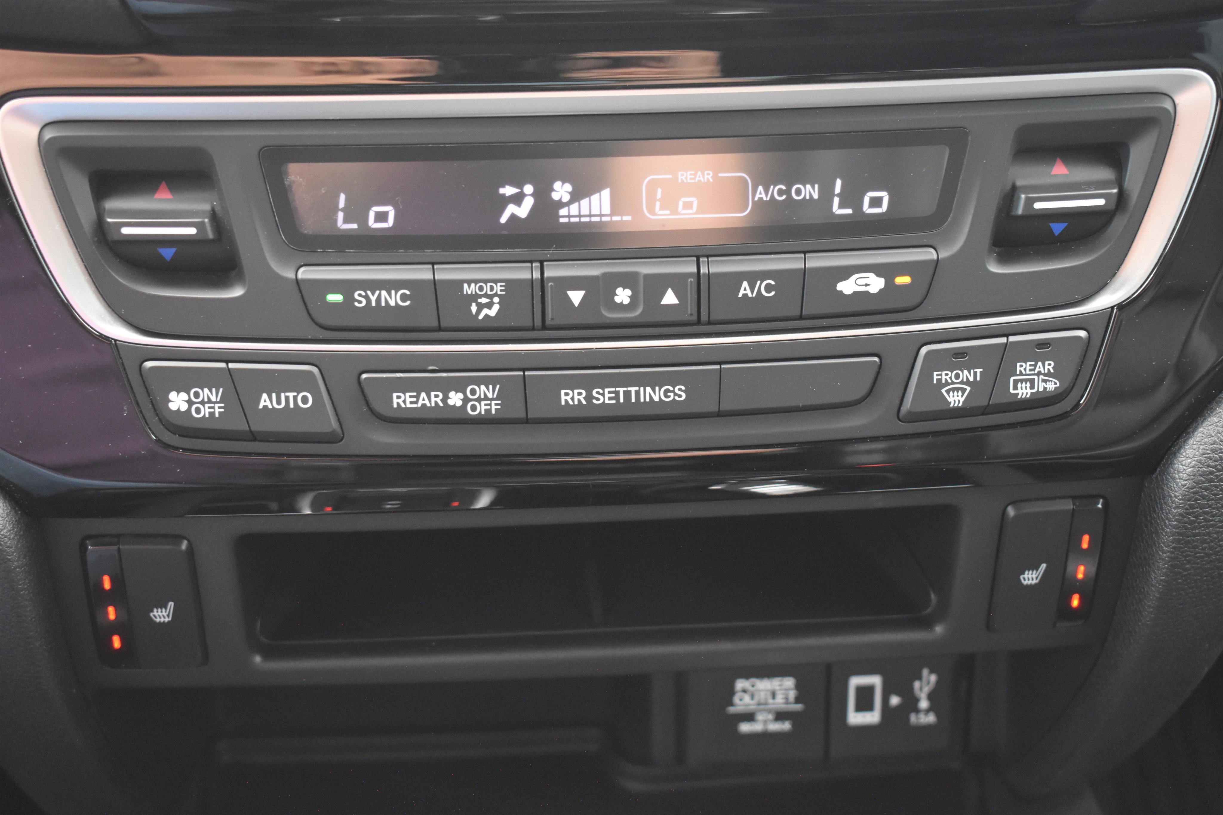 Used 2020 White Honda RTL-E image 27