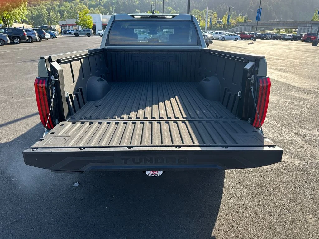 Used 2024  Toyota SR5 image 11