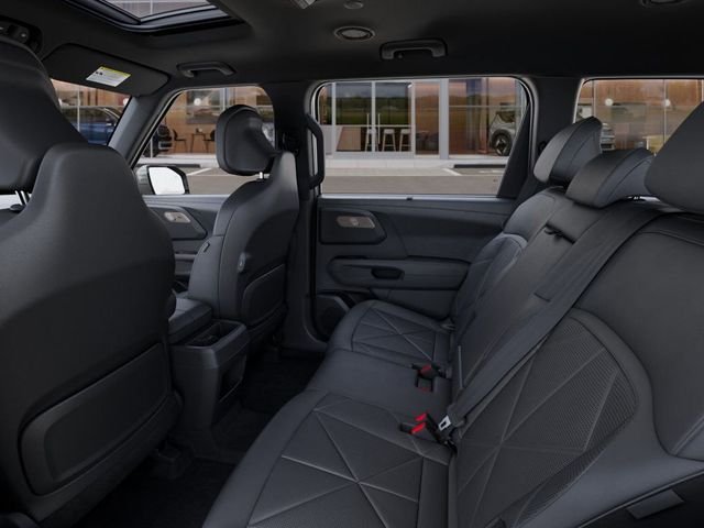 New 2027 Ivory Kia EX image 18