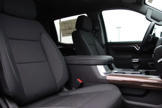 New 2026 Summit White Chevrolet LT Trail Boss image 26