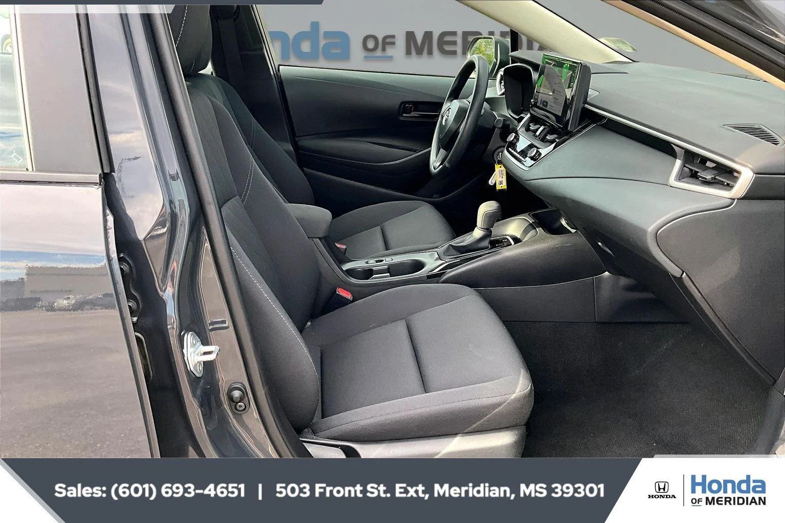 Used 2025 Underground Toyota LE image 6