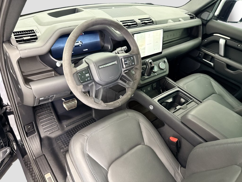 Certified Used 2024 Santorini Black Metallic Land Rover V8 image 9
