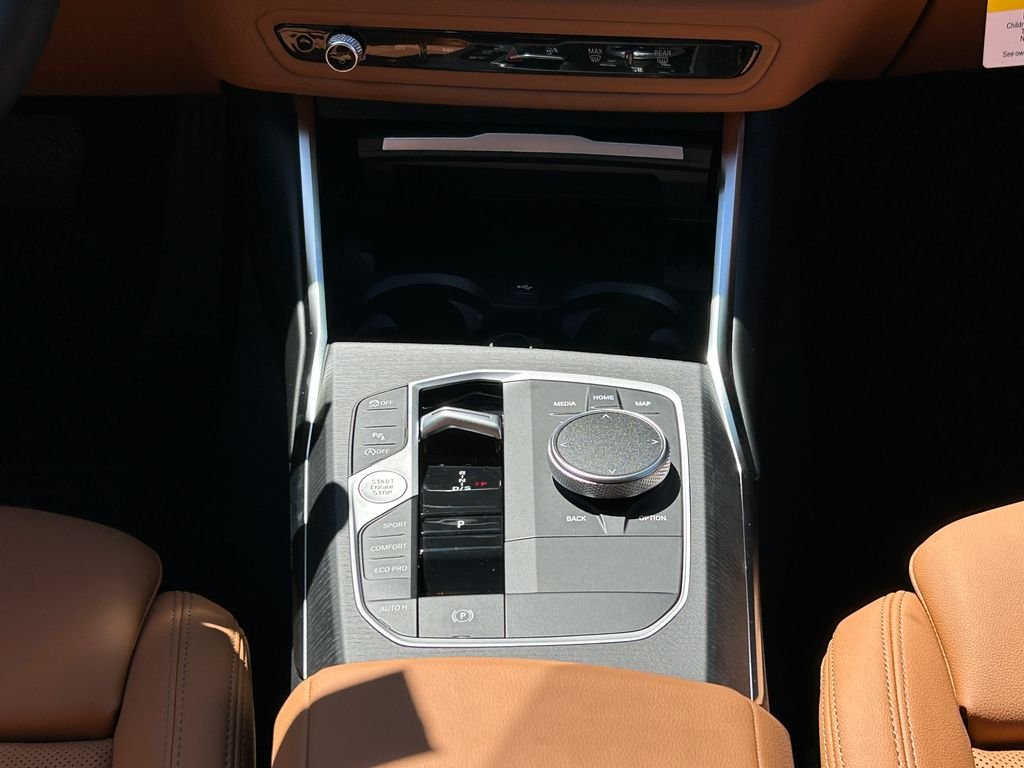 New 2026 Mineral White Metallic BMW 330i xDrive image 27