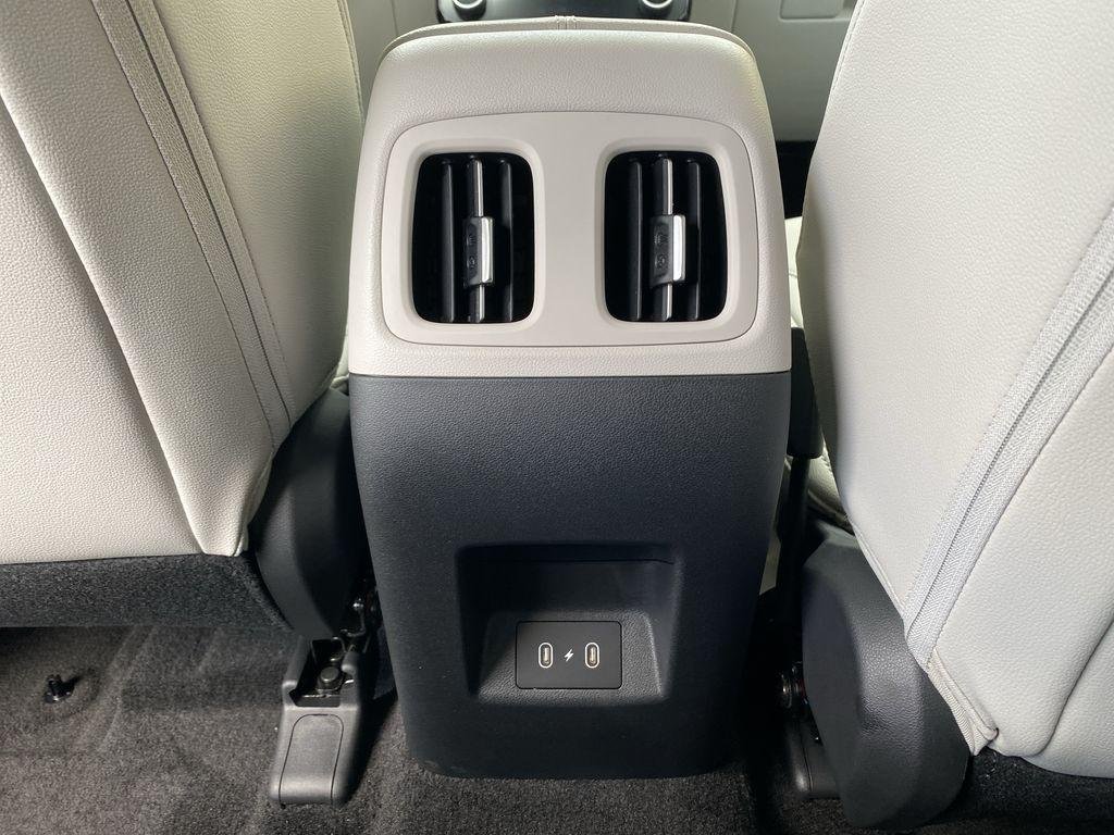 New 2026 White Pearl Hyundai SEL Premium FWD image 31