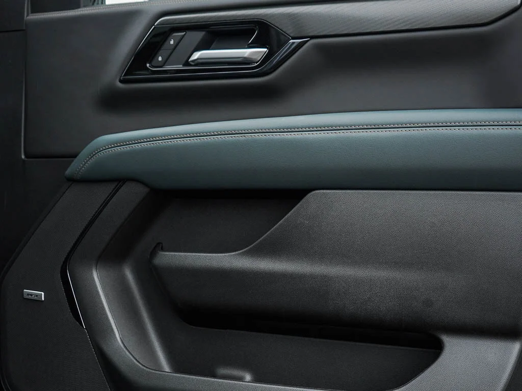 New 2026 Onyx Black GMC AT4 image 9