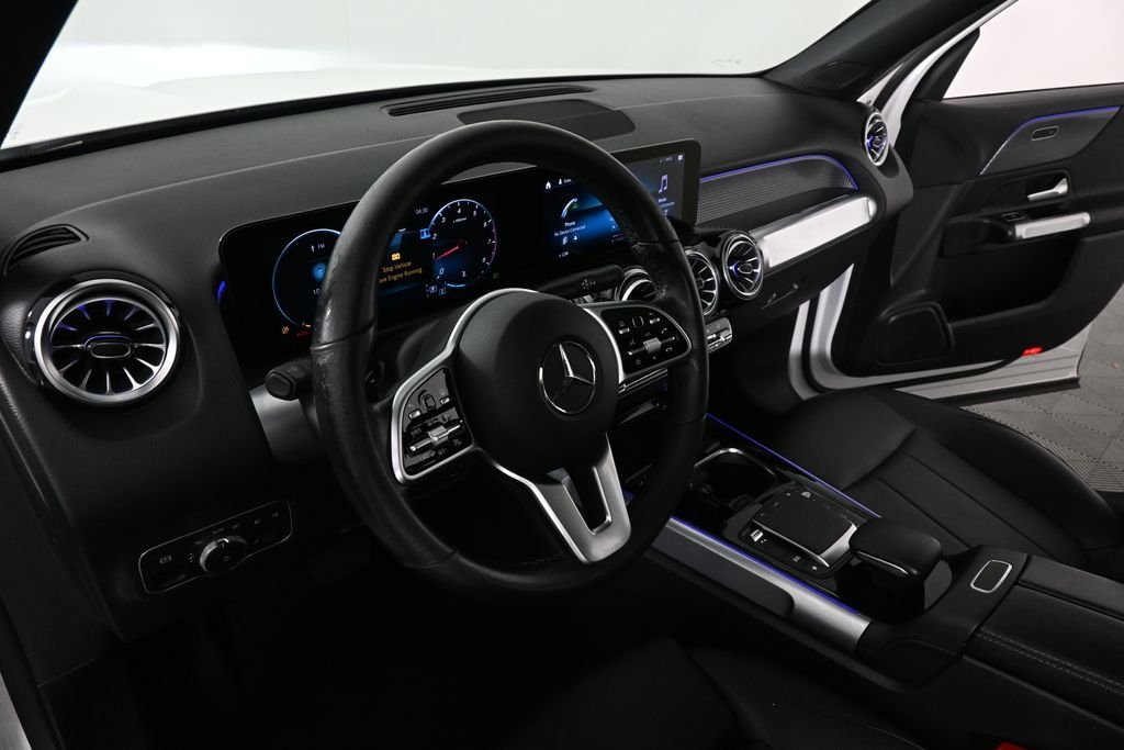 Certified Used 2022 White Mercedes-Benz GLB 250 image 5