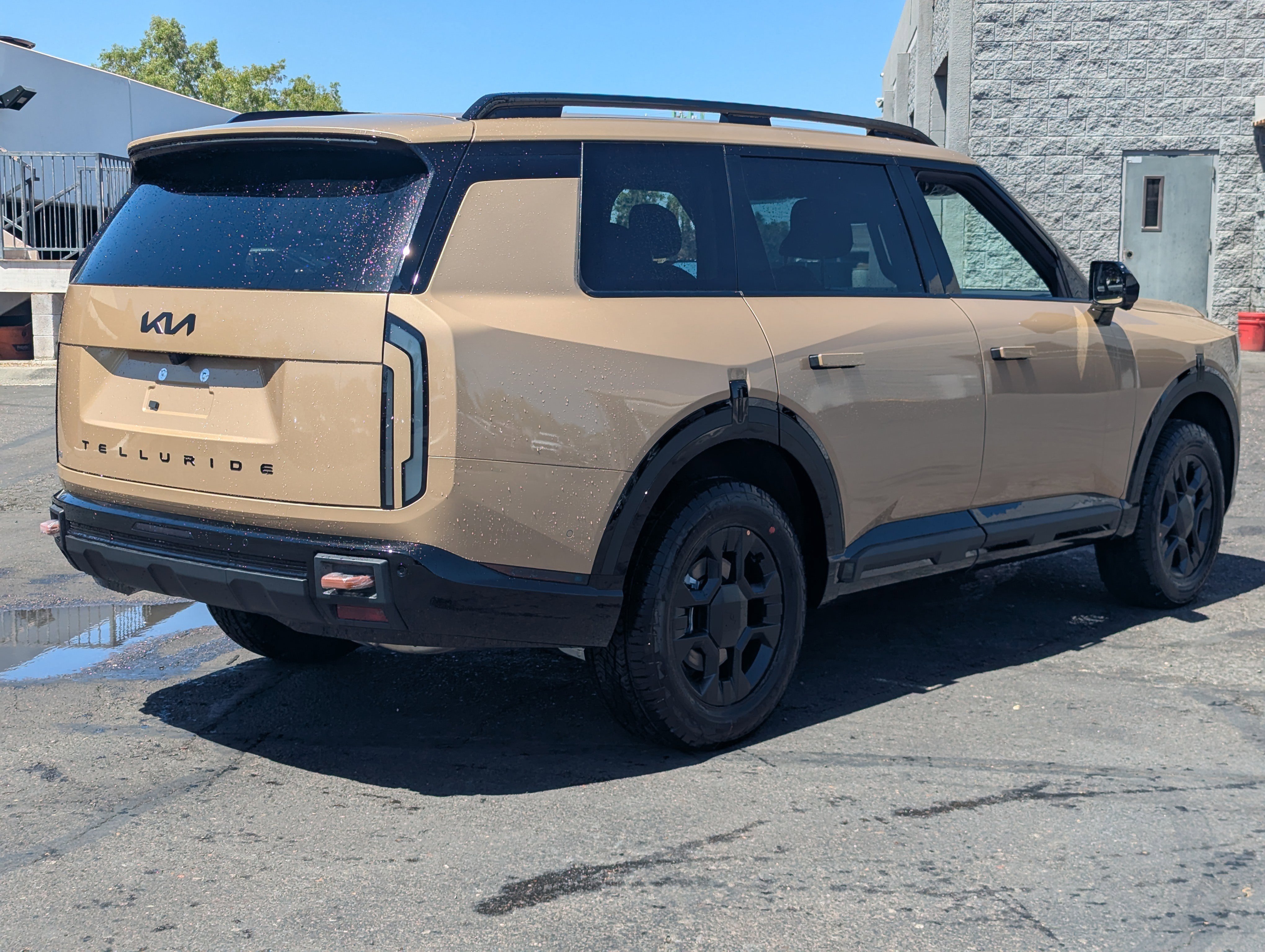 New 2027 Terrain Brown Kia X-Line SX image 3